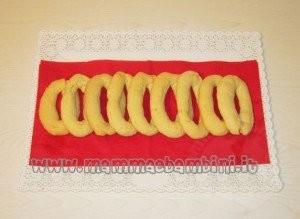 Ricetta e foto delle Ciambelle al vino in ricette 