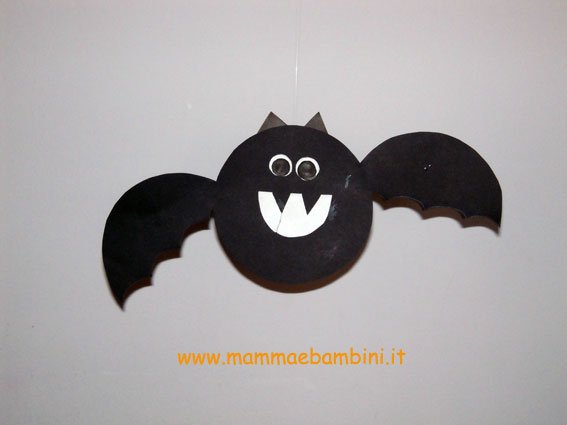 halloween-3 Come realizzare pipistrelli di carta in lavoretti e addobbi halloween