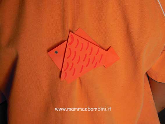 Come realizzare un pesce di carta 1 pesce-d'aprile-16