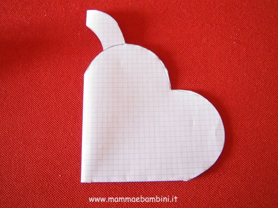 Lavoretto: biglietto a cestino 7 biglietto-cuore-cestino-05