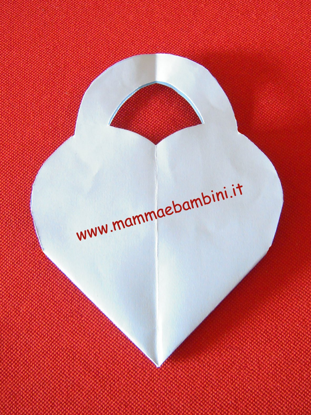 Lavoretto: biglietto a cestino 1 biglietto-cuore-cestino-09a