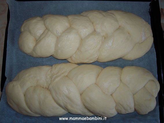 Treccia al latte con lievito madre 8 treccia-latte-07