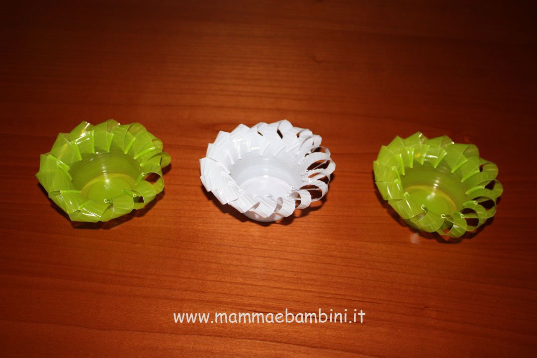 Video lavoretti con bicchieri di plastica 1 Fiore-09