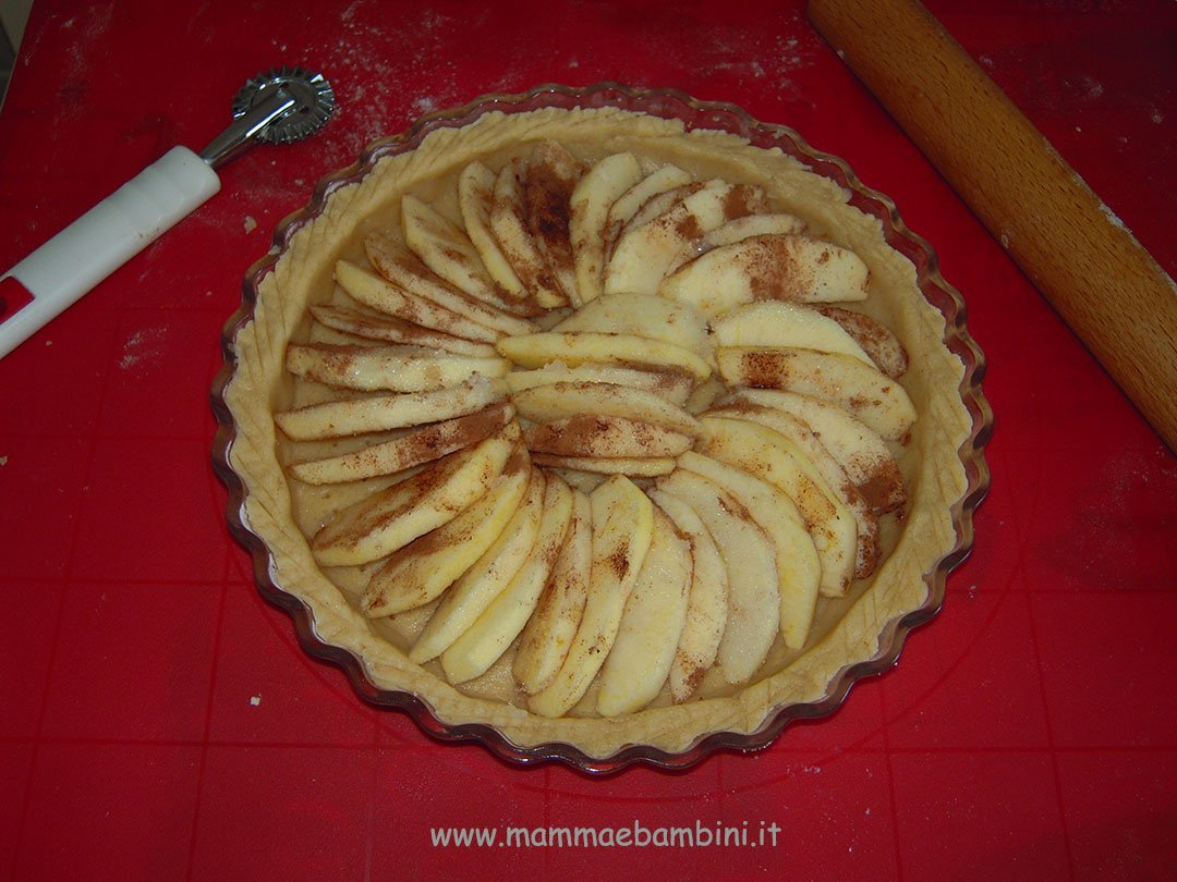 Ricetta crostata di mele facile 01