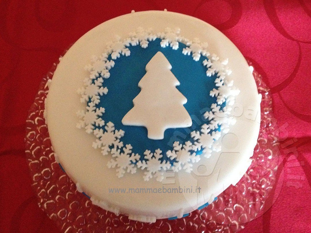 Idea semplice per decorare torta natalizia