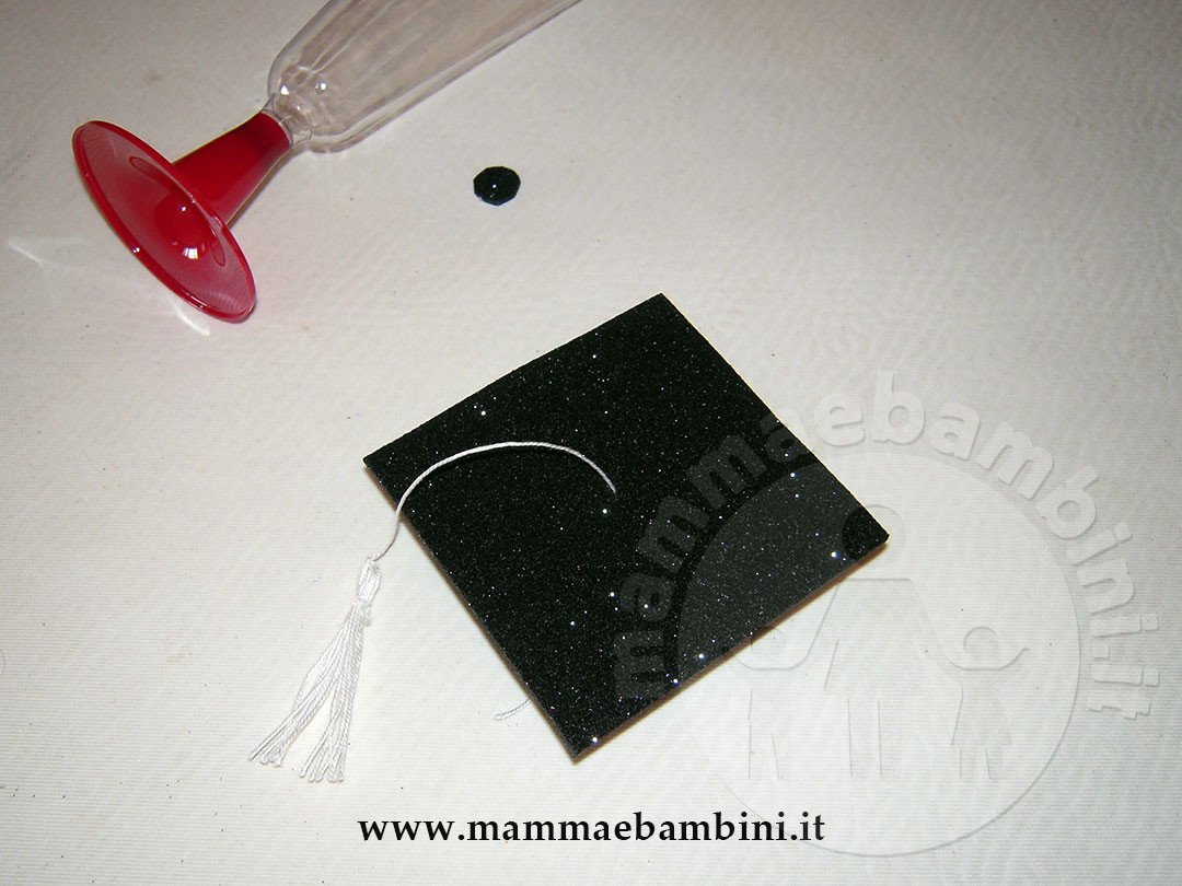 Idee lavoretti fine anno scolastico con bicchieri 9 bicchiere con tocco 02