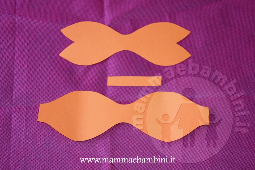 Tutorial fiocco di carta facile 4 fiocco di carta arancione 05