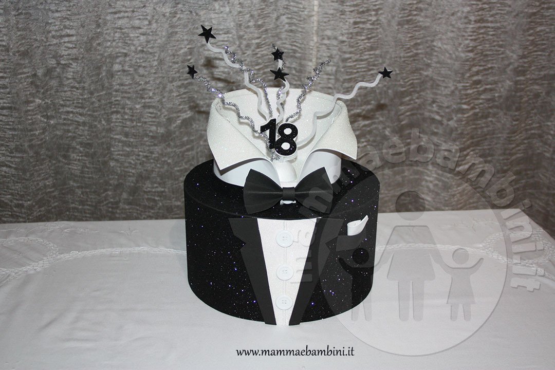 Torta smoking 18 anni finta 8 torta smoking 18 anni finta Dummy cake 06