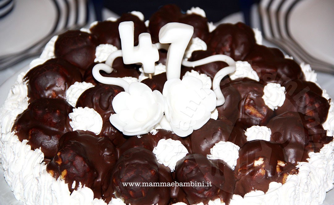 Come preparare una torta con i bignè 5 torta con bigne 01