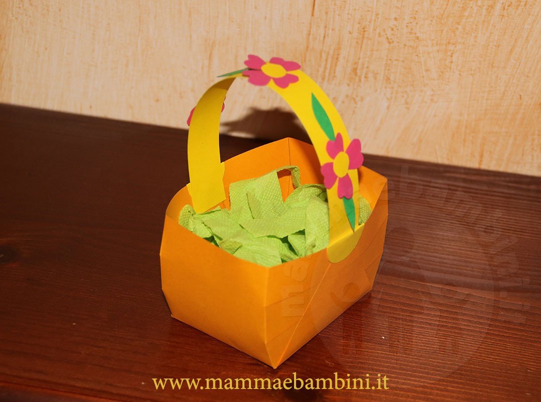 Lavoretti Pasqua cestini di carta 8 cestini di carta per pasqua 08
