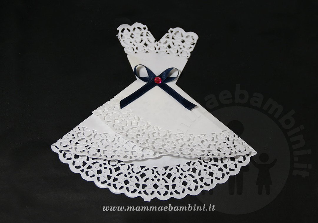 Realizzare abito donna con centrini di carta 3 vestito donna con sottotorta carta 02