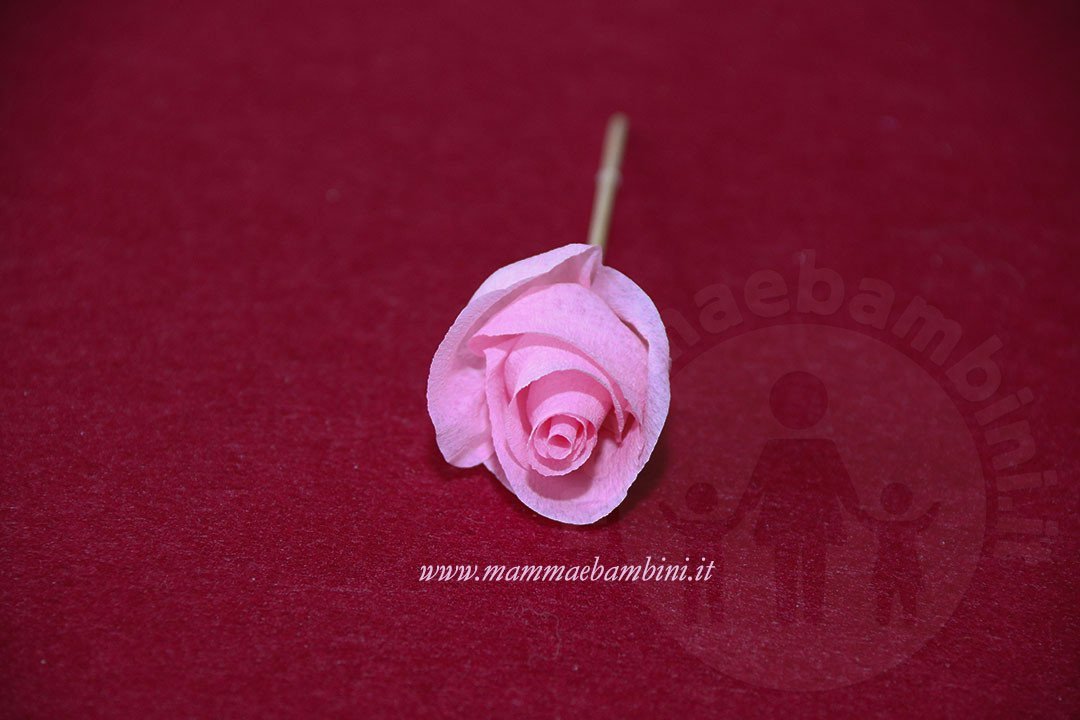 Tutorial rose di carta crespa facili 15 rosa in carta crespa 25