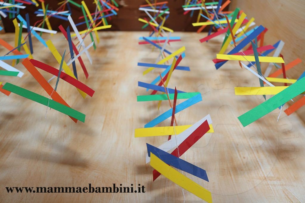 Festone colorato per festa Carnevale 2 festoni per feste fai da te 19