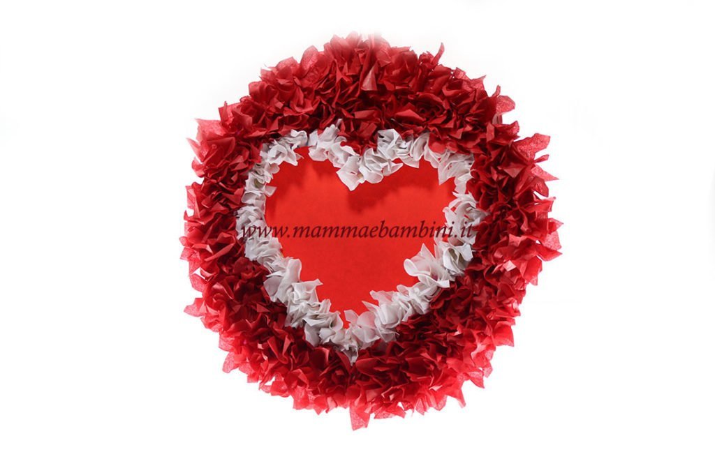 Lavoretto San Valentino ghirlanda con cuore 9 Ghirlanda S Valentino carta velina 3