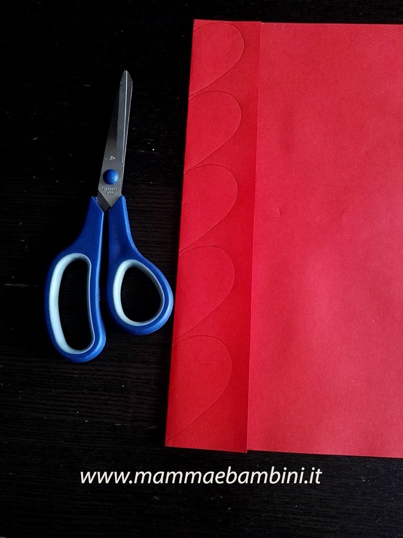 Lavoretto cuore di carta 3D 8 cuore di carta da appendere 07