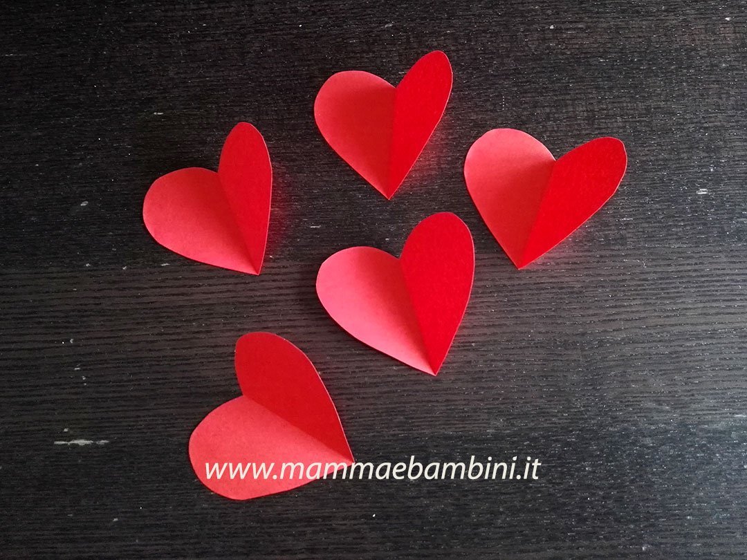 Lavoretto cuore di carta 3D 10 cuore di carta da appendere 09