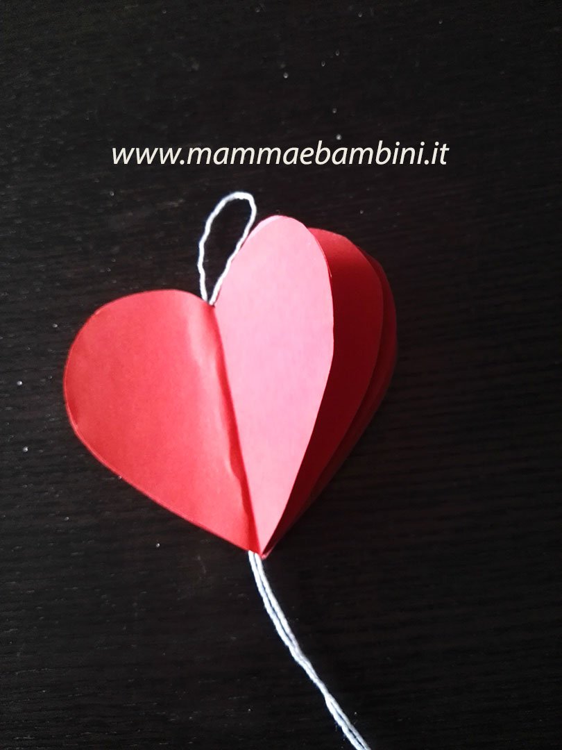 Lavoretto cuore di carta 3D 16 cuore di carta da appendere 15