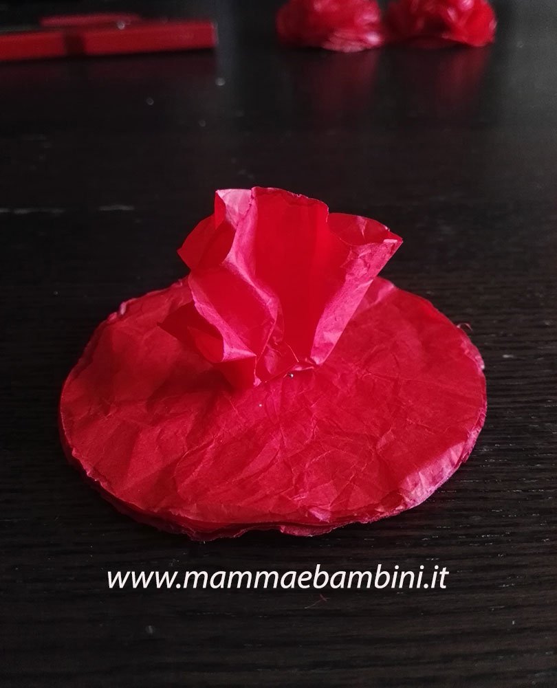 Decorazioni per feste con carta velina 6 cuore decorazione festa 07