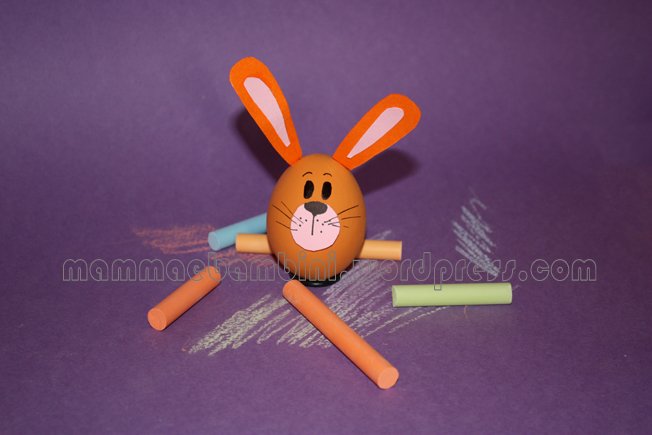 Decorare le uova per Pasqua 6 04 Marrone W
