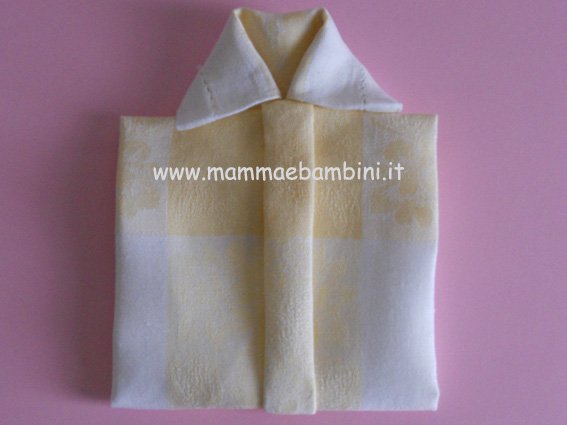 Tovagliolo Camicia 11