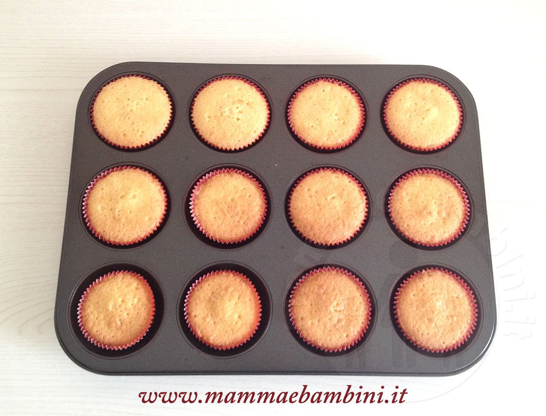 Ricetta per preparare i cupcakes 3 foto cupcakes 02