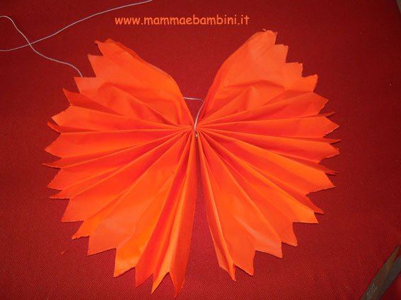 Come fare decorazioni per feste: ponpon 7 ponpon-di-carta-04