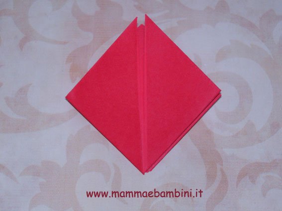 Come realizzare stelle 3D origami per Natale 11 stella-3d-10
