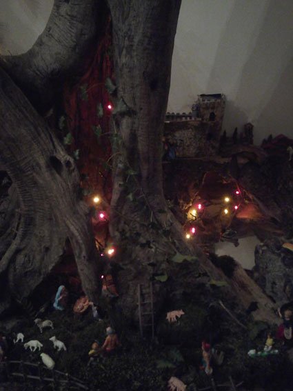 martina-e-davide-albero-e-presepe-2