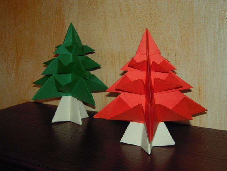Decorazioni per Natale: albero di carta