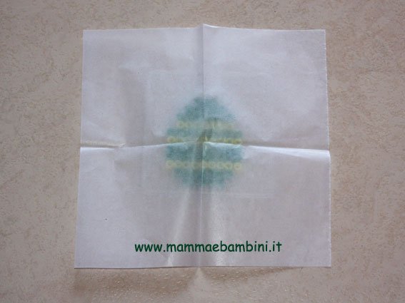 Lavoretti per Pasqua con perline da stirare 8 uovo-perline_02