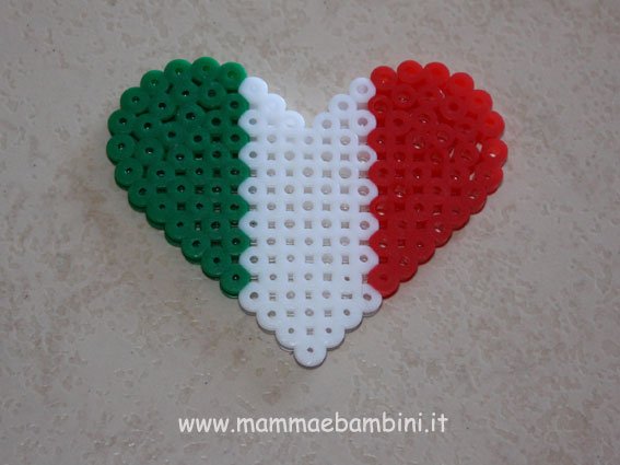 perline cuore tricolore 02