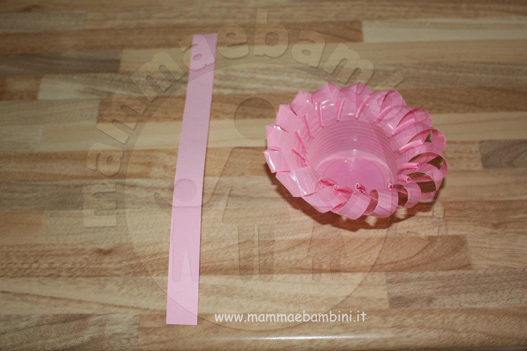 Cestino porta ovetti Pasqua 1 Cestino-porta-ovetti-Pasqua-01