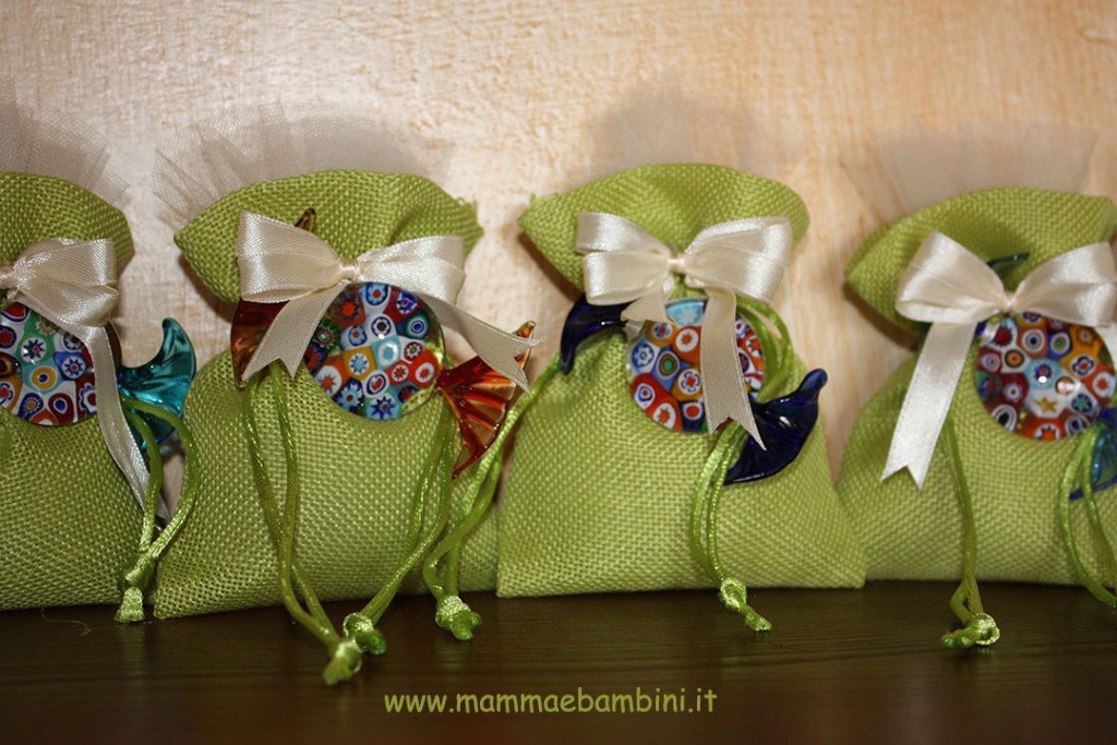 Come Confezionare Bomboniere A Sacchetto Come confezionare sacchetti portaconfetti - Mamma e Bambini