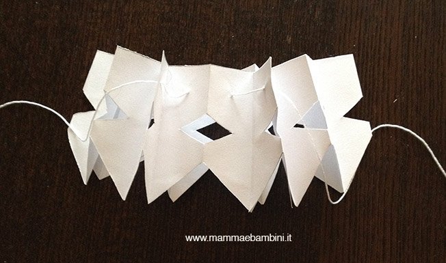 Realizzare festone con stelle di Natale 19 stella-natale-festone15