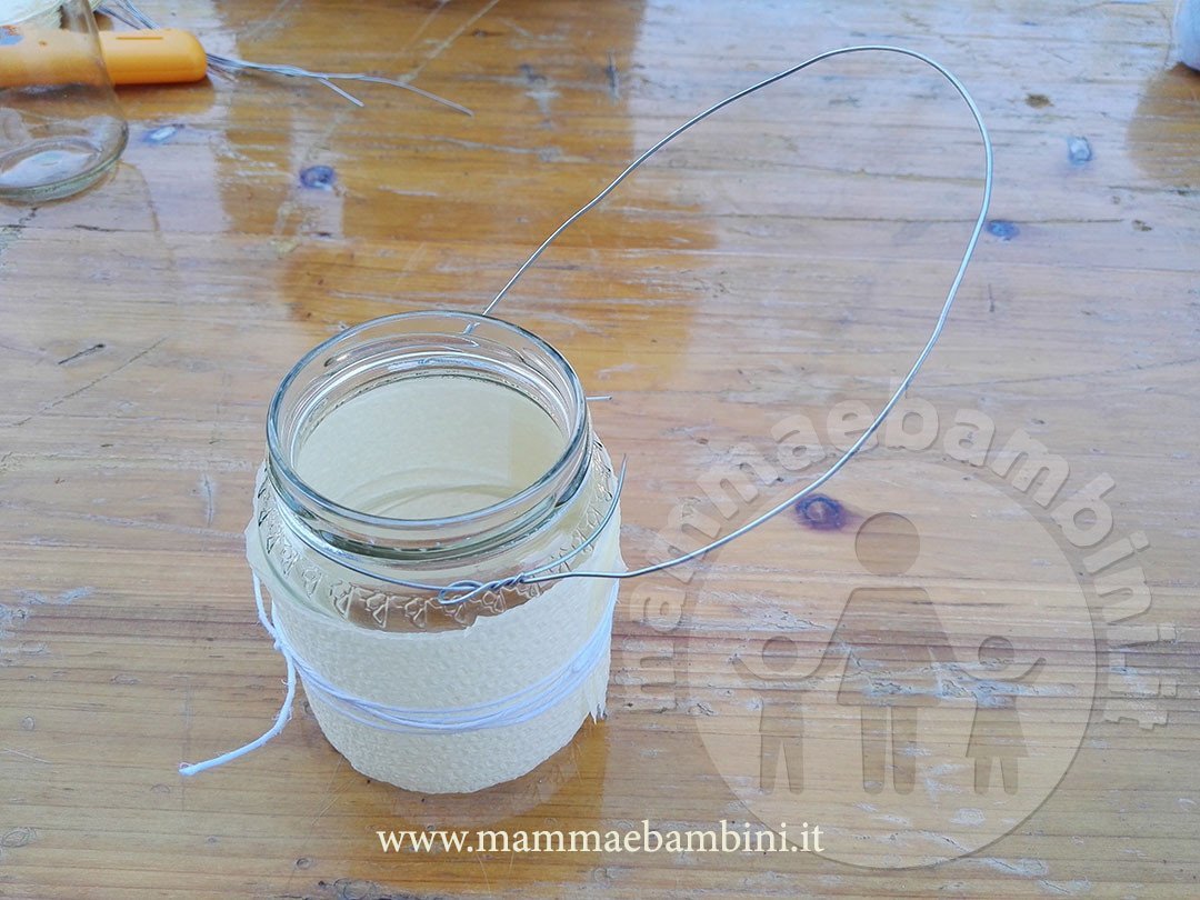 Realizzare lanterne con barattoli 8 lanterne con barattoli 03
