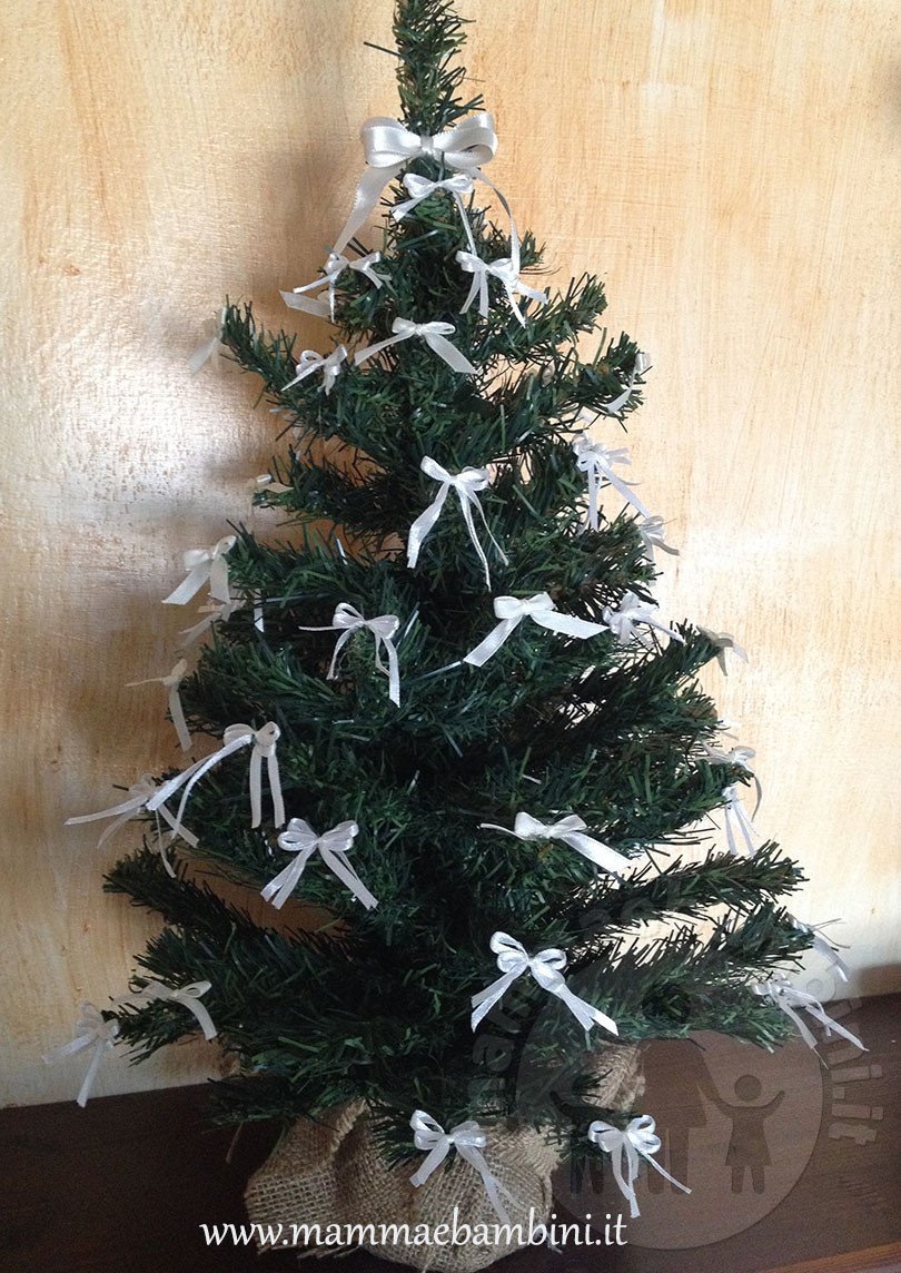 albero decorato con fiocchi 03