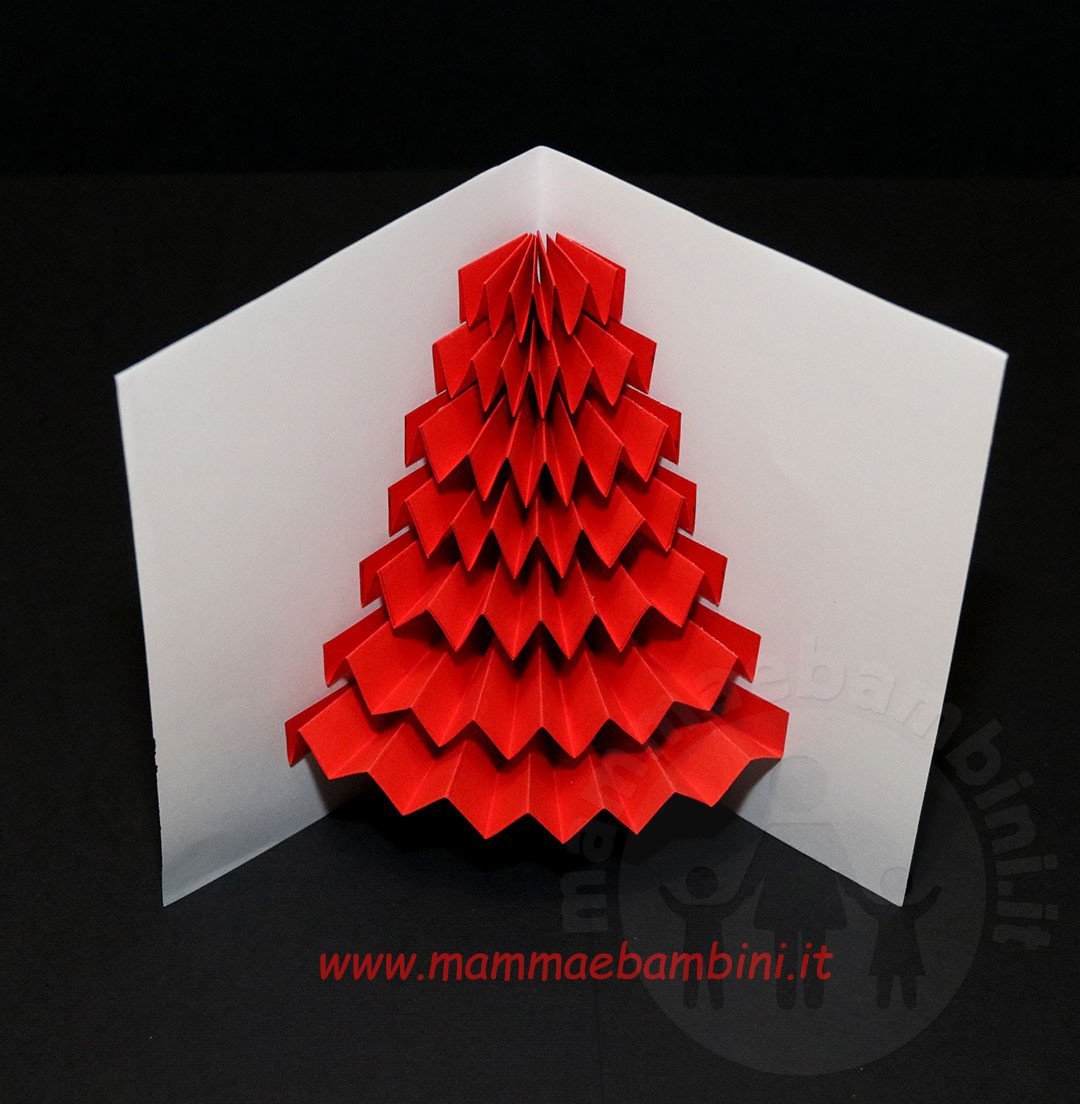 Lavoretti Di Natale Tridimensionali.Biglietto Natalizio Pop Up Con Albero Mamma E Bambini