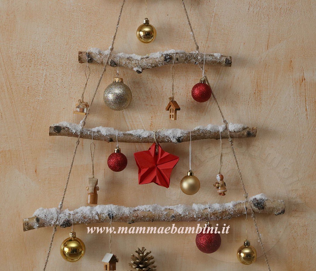 Idee albero di Natale con rami da appendere 8 idee decorazione albero di natale con rami 00