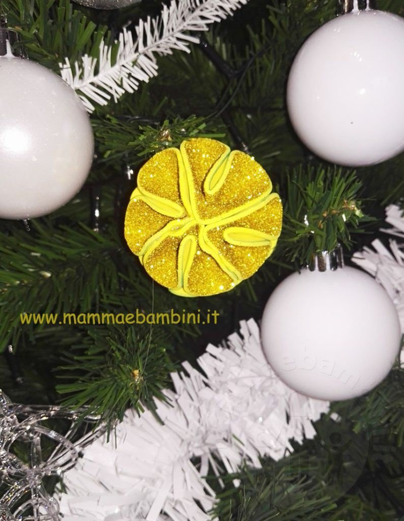 Realizzare palline natalizie con gomma crepla 1 palline con gomma crepla