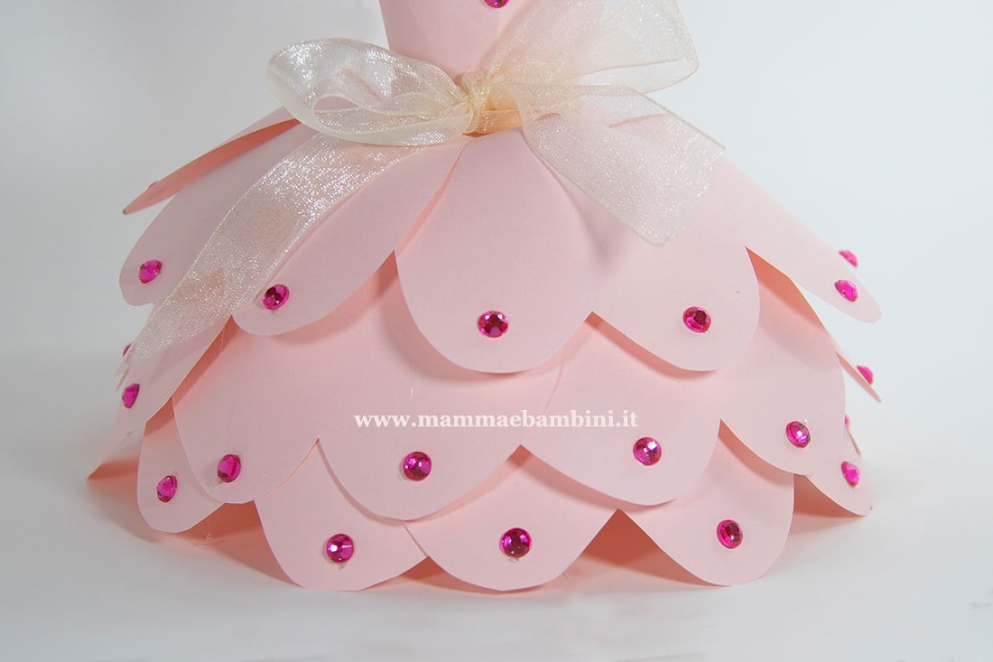 Idee abiti fiore con carta 3 vestito carta principessa rosa con strass