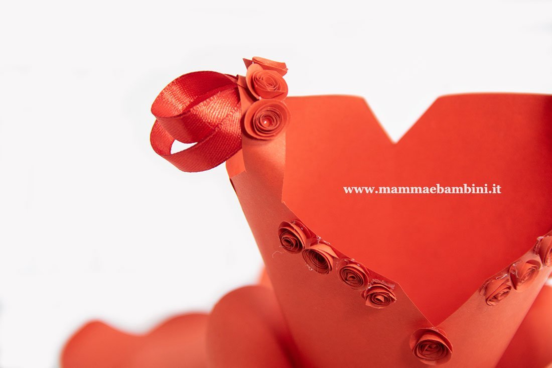 Tutorial abito fiore di carta 17 vestito fiore carta rosso particolare corpetto