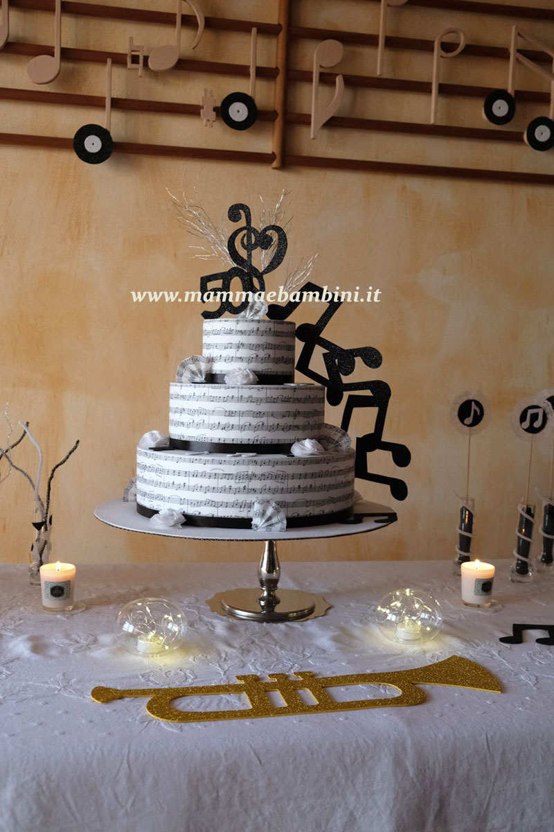 decorazione torta finta tema musica 00