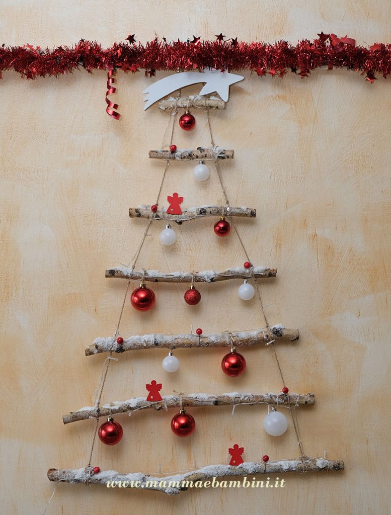 Albero natalizio con rami 3 albero con rami decorato