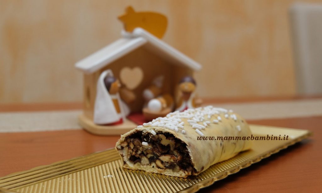 Dolce Torciglione di frutta secca 2 torciglione di frutta secca 00