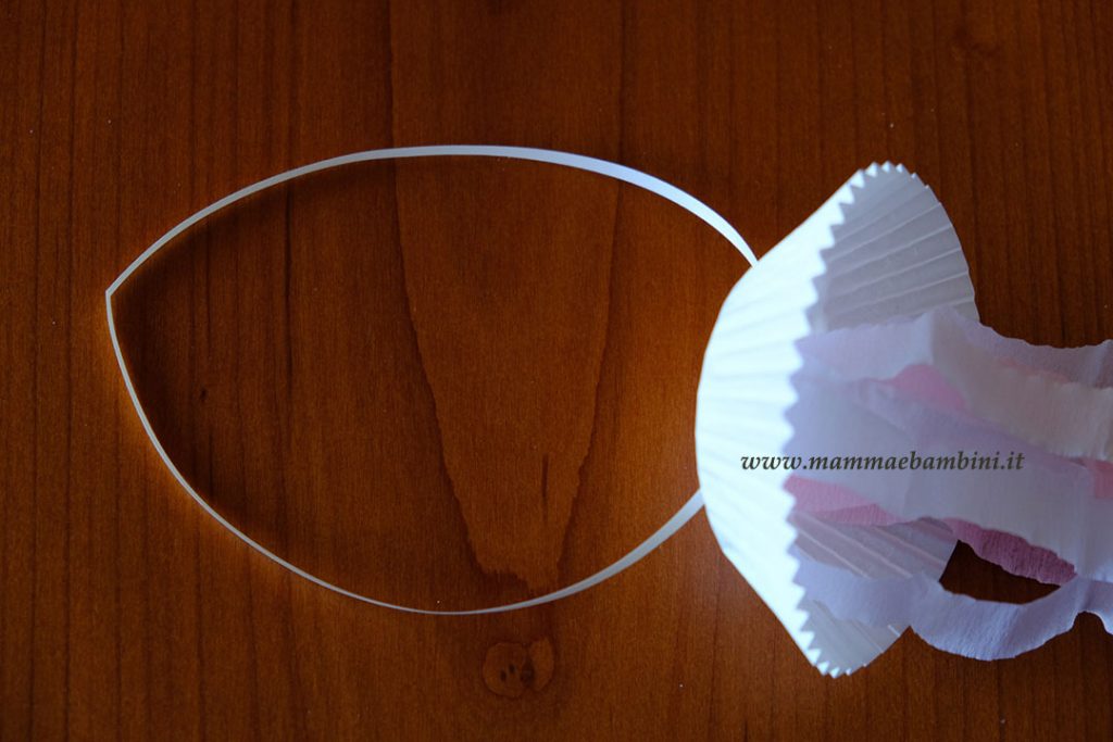 Lavoretti semplici di carta per bambini 7 lavoretti bambini meduse carta 06