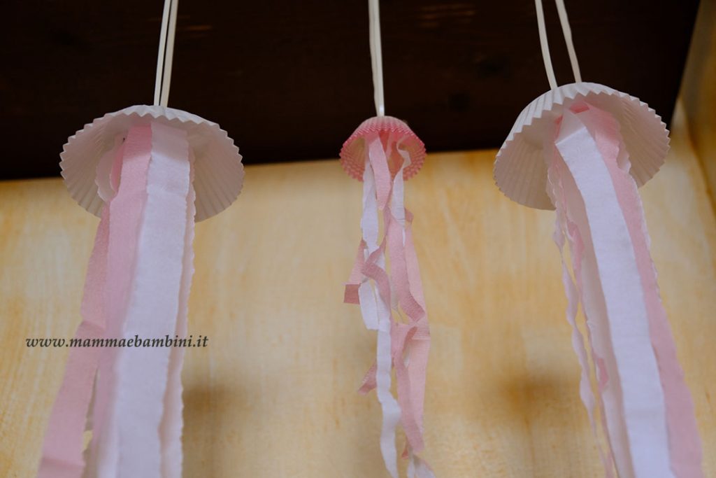 Lavoretti semplici di carta per bambini 10 lavoretti bambini meduse carta 10