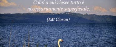 frase essere superficiale