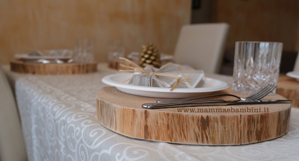 Tavola per Natale stile rustico 2 tavola stile rustico con tronchi