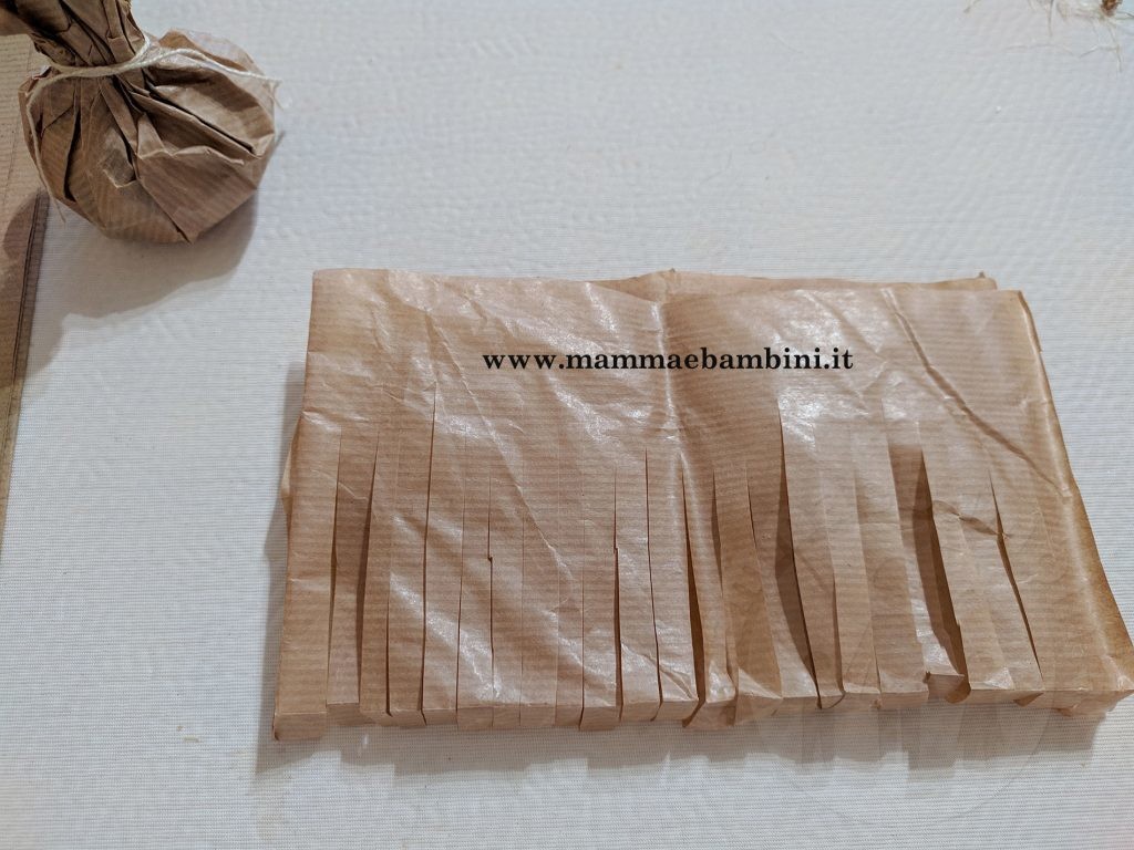 Scopette della Befana portadolcetti per bambini 4 tutorial scopa befana 02