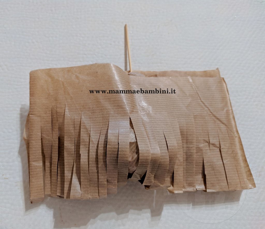 Scopette della Befana portadolcetti per bambini 5 tutorial scopa befana 03